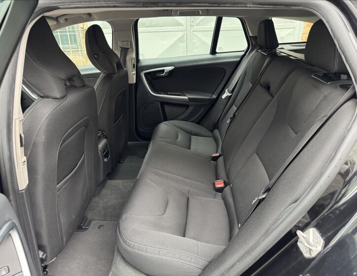 Volvo V60 23