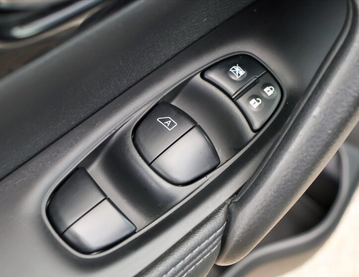 Nissan Qashqai SUV / Terénní 1,2 l 85 kw