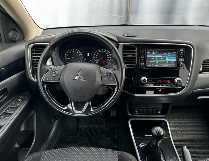 Mitsubishi Outlander Kombi 2,0 l 110 kw