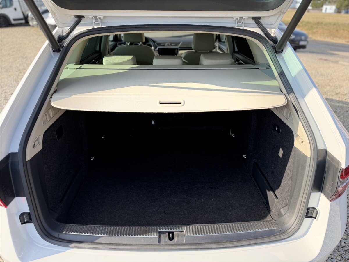 Škoda Superb Kombi 2,0 l 140 kw