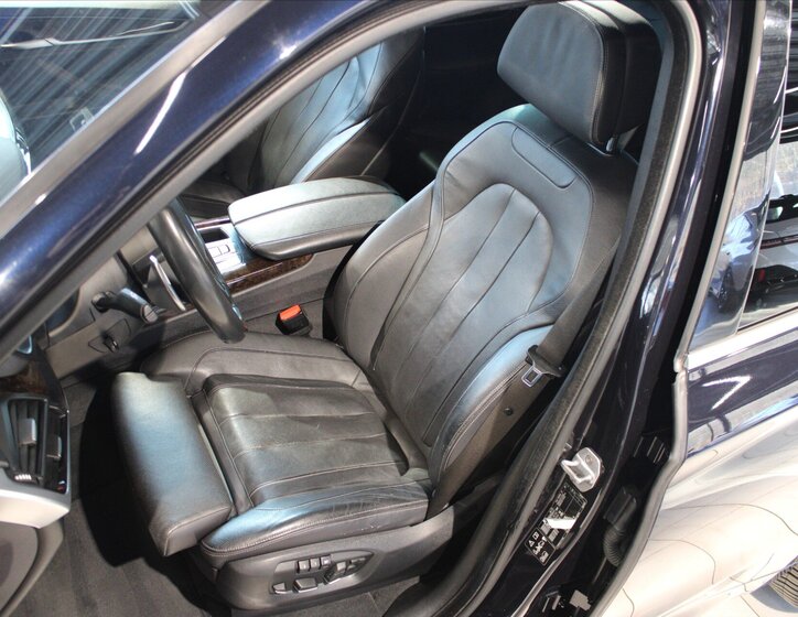 BMW X5 SUV 3,0 l 230 kw