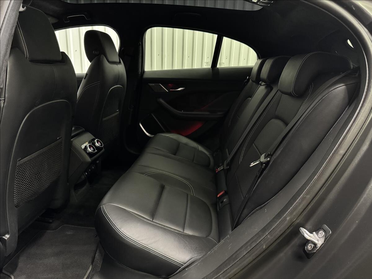 Jaguar I-Pace SUV / Terénní 0,0 294 kw