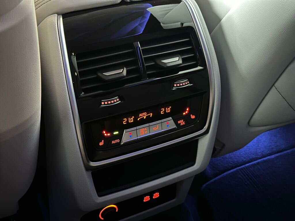 BMW XM SUV / Terénní 4,4 l 480 kw