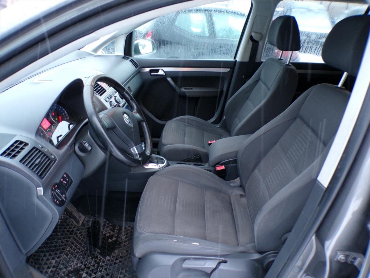 Volkswagen Touran Kombi 1,4 l 103 kw