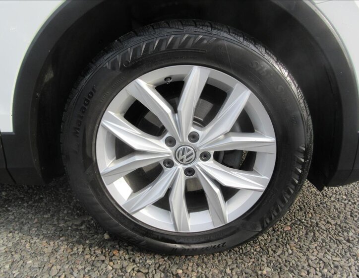 Volkswagen Tiguan SUV / Terénní 2,0 l 110 kw