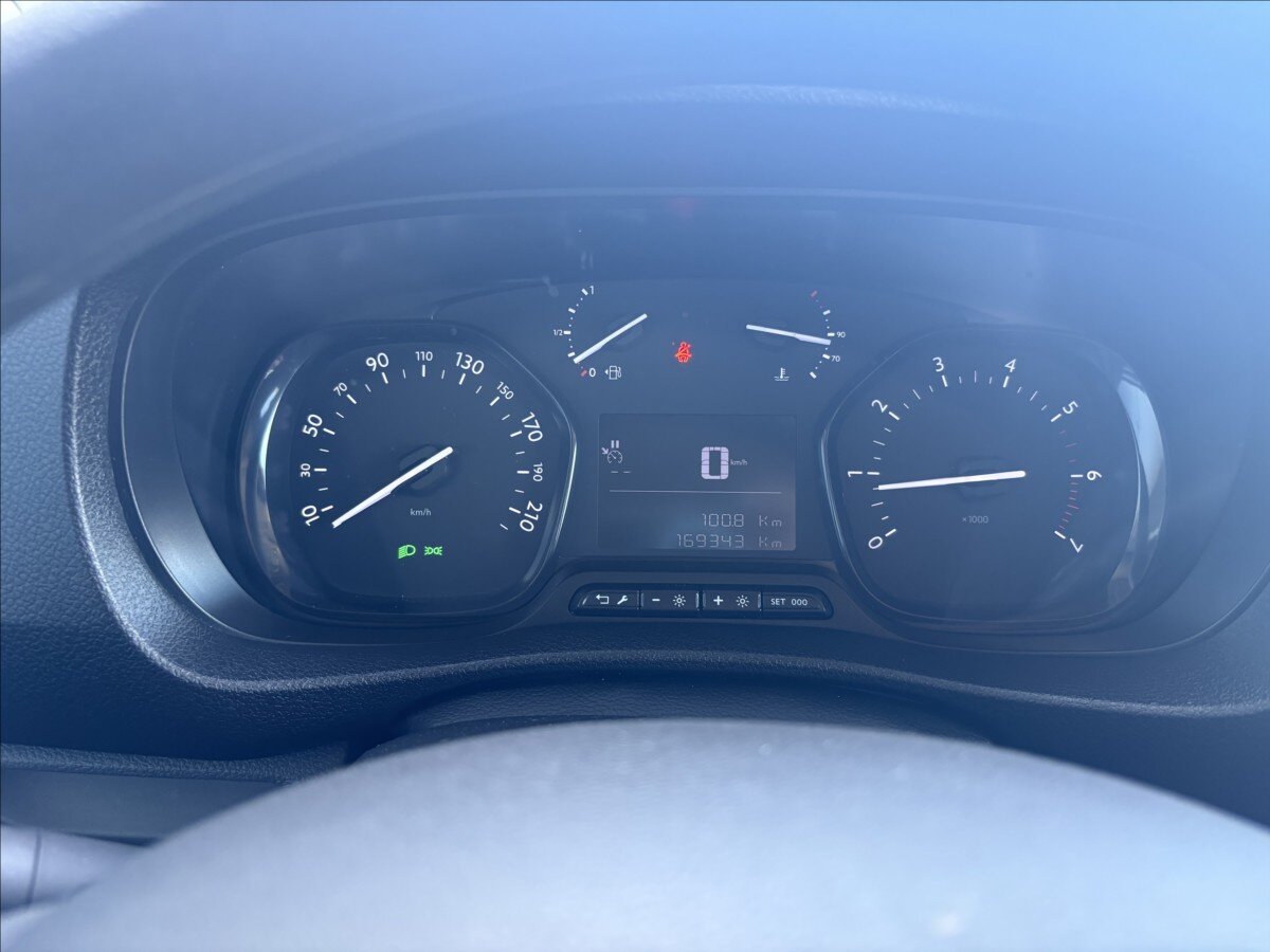 Opel Vivaro Ostatní 2,0 l 106 kw