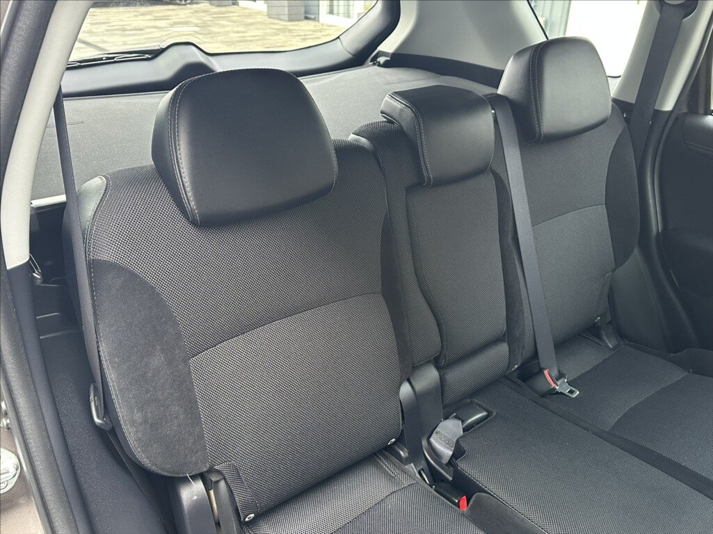 Mitsubishi Outlander SUV 2,3 l 130 kw