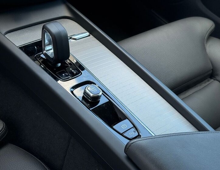 Volvo V60 Kombi 2,0 l 145 kw