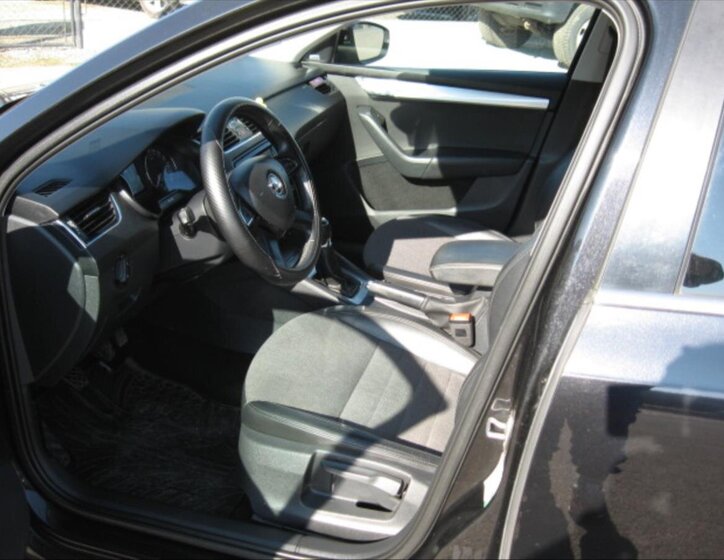 Škoda Octavia Kombi 1,6 l 77 kw