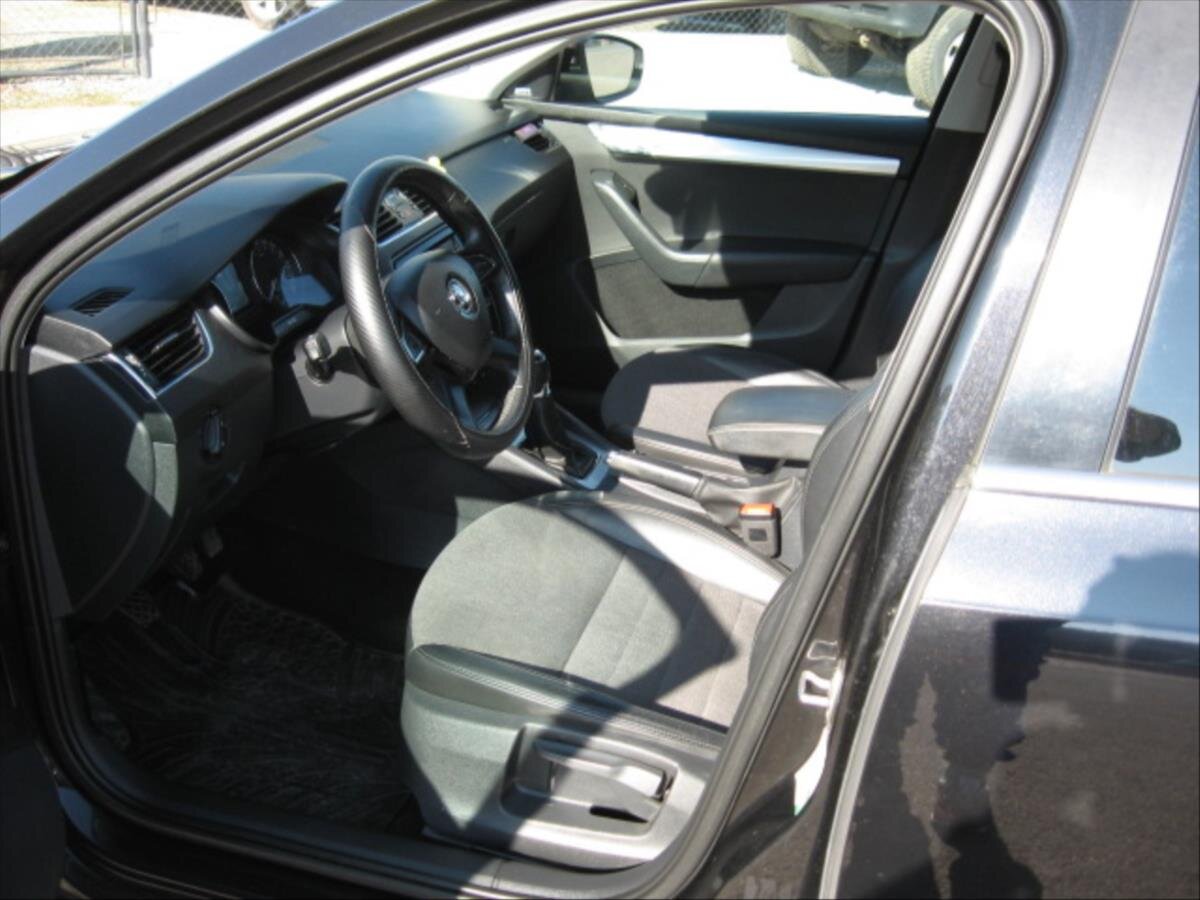 Škoda Octavia Kombi 1,6 l 77 kw
