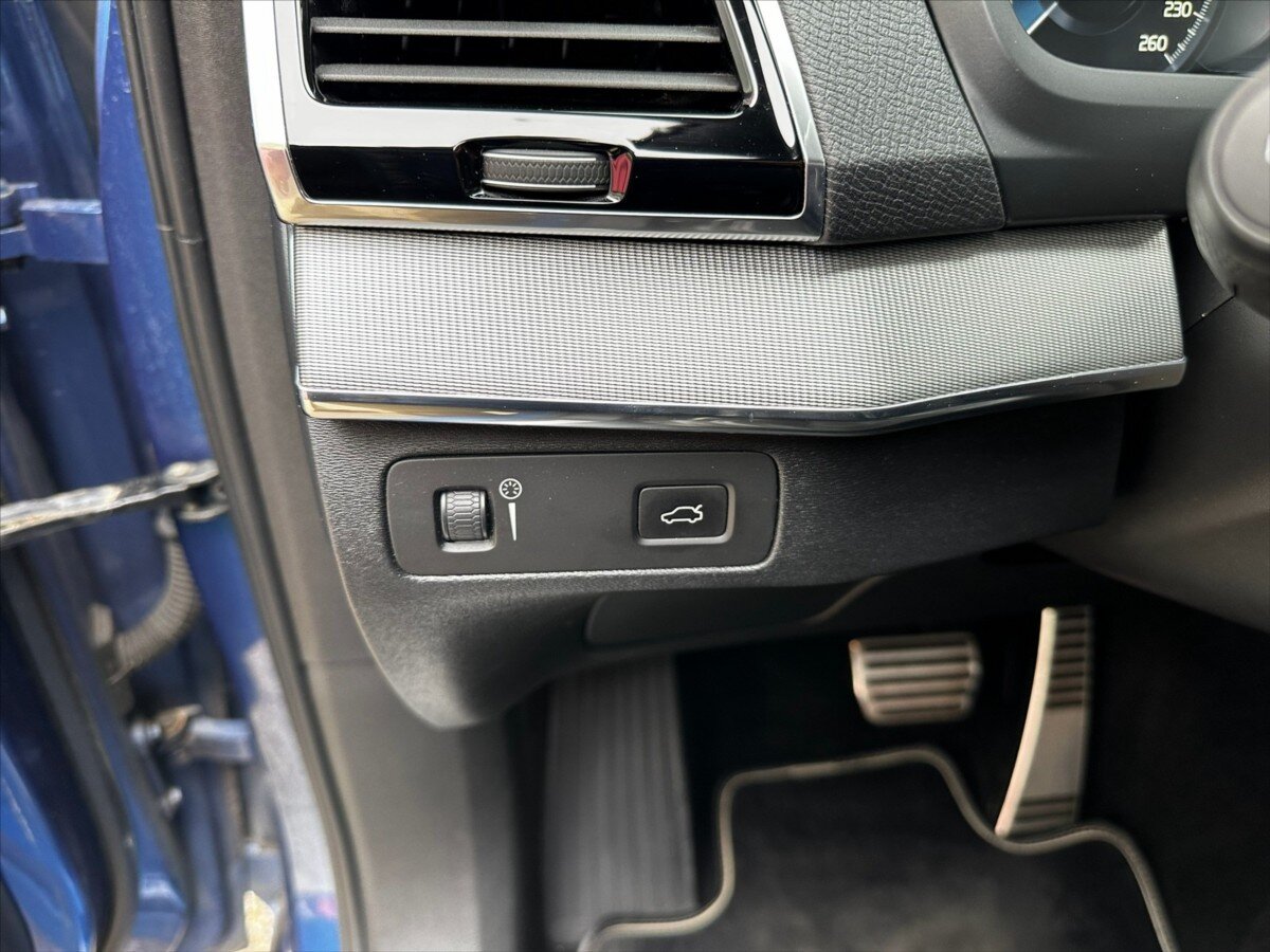 Volvo XC90 Ostatní 2,0 l 173 kw