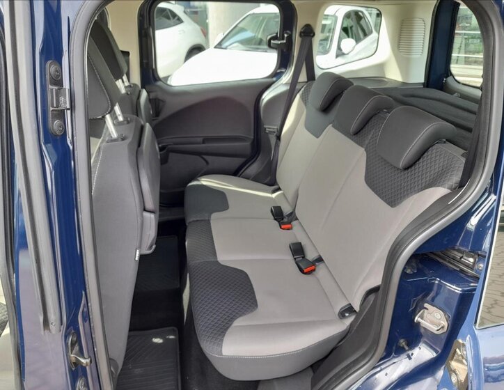 Ford Tourneo Courier MPV 998,0 74 kw