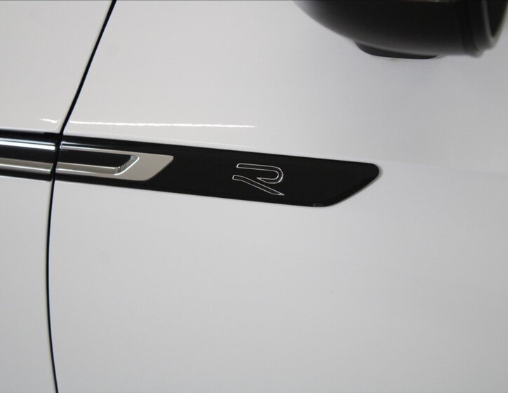 Volkswagen Arteon Liftback 2,0 l 206 kw