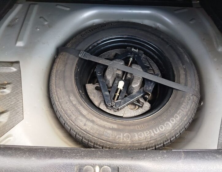 Peugeot 406 Sedan / Limuzína 2,0 l 80 kw