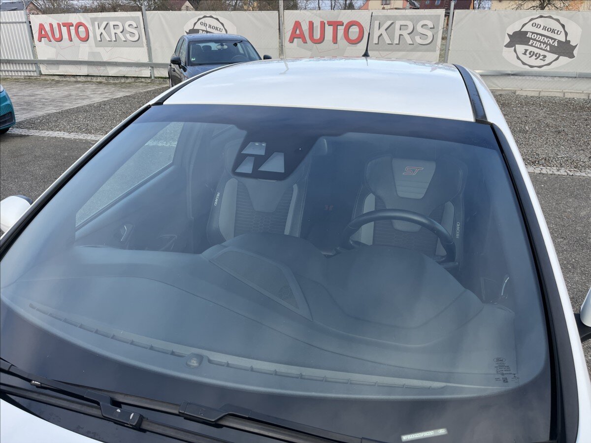 Ford Focus Hatchback 2,0 l 184 kw