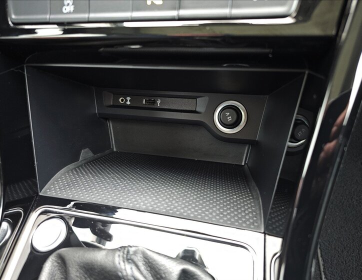 Volkswagen Touran 24