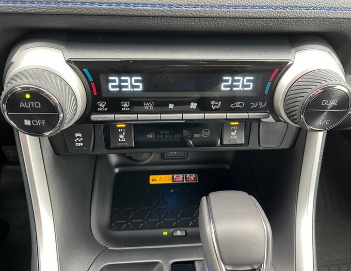 Toyota RAV4 SUV 2,5 l 131 kw