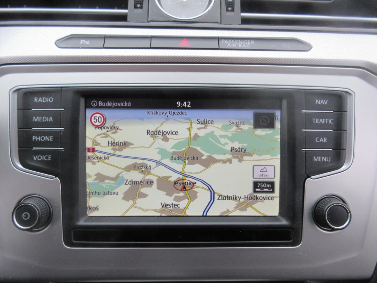 Volkswagen Passat Kombi 2,0 l 110 kw