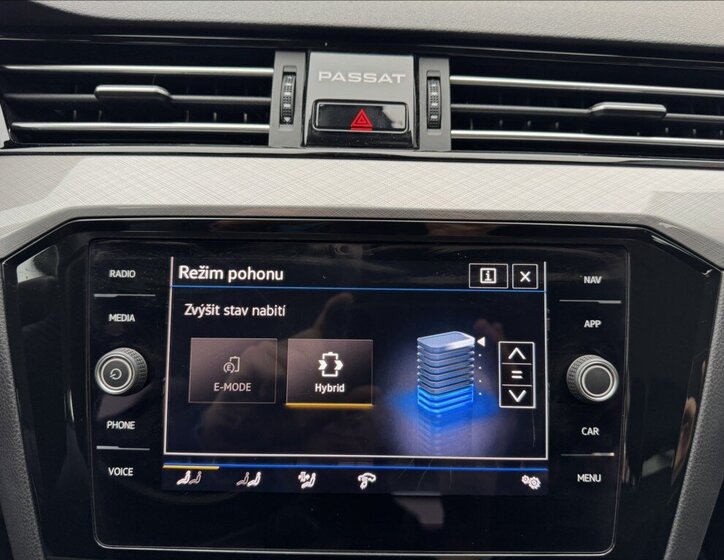 Volkswagen Passat Kombi 1,4 l 0