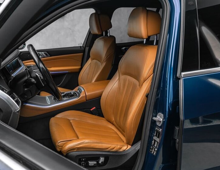 BMW X5 SUV 3,0 l 250 kw