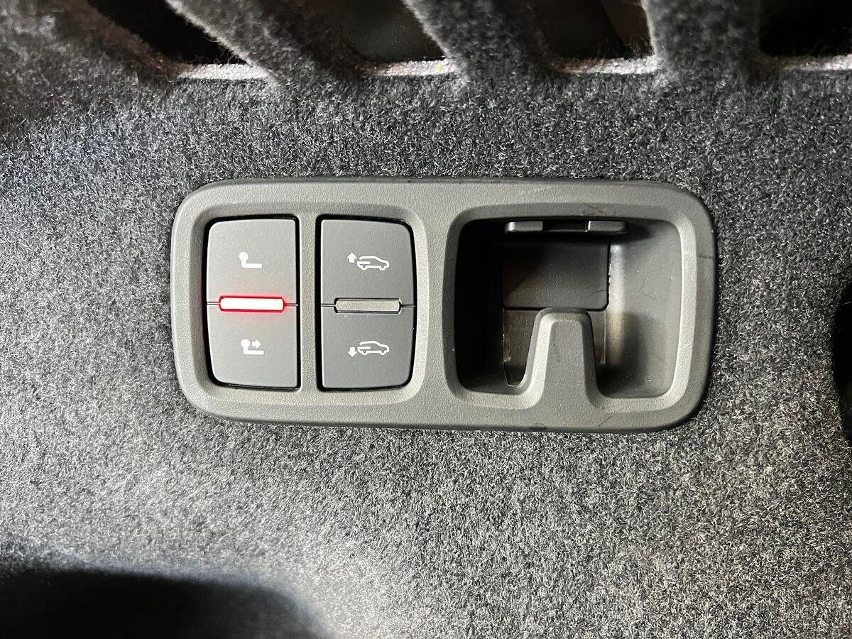 Audi SQ8 SUV / Terénní 4,0 l 373 kw