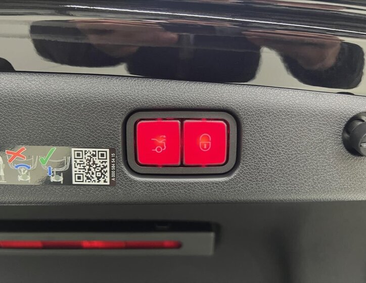 Mercedes-Benz Třídy E Sedan / Limuzína 2,0 l 240 kw