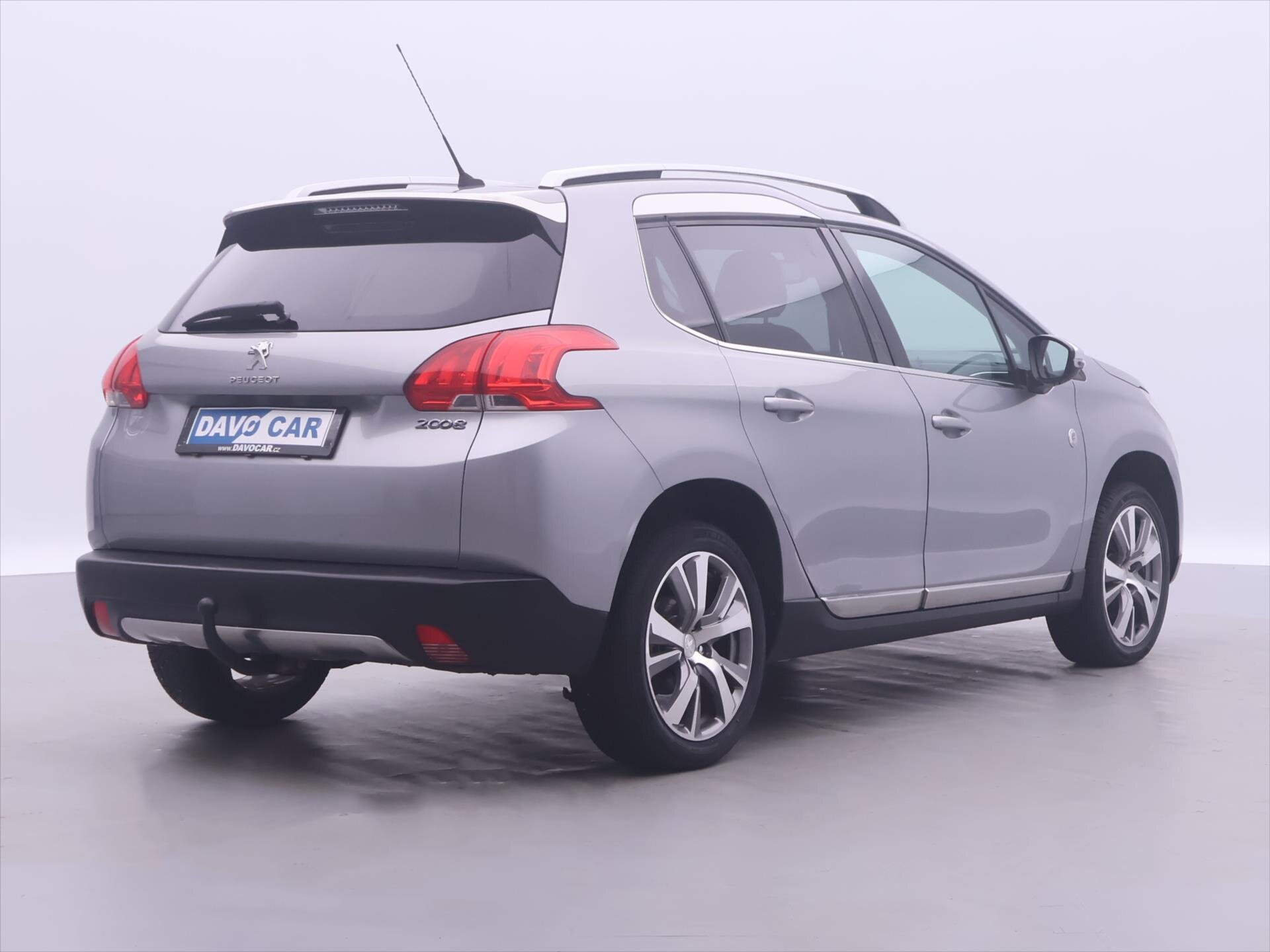 Peugeot 2008 SUV / Terénní 1,2 l 81 kw