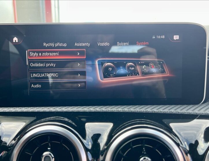 Mercedes-Benz Třídy A Hatchback 2,0 l 110 kw