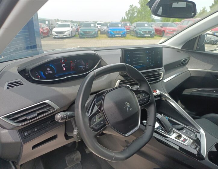 Peugeot 3008 SUV 1,5 l 96 kw
