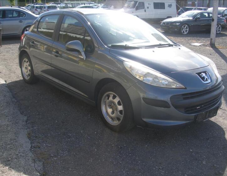 Peugeot 207 4