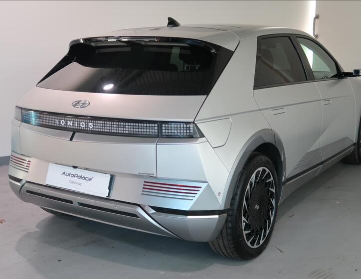 Hyundai Ioniq 5 4