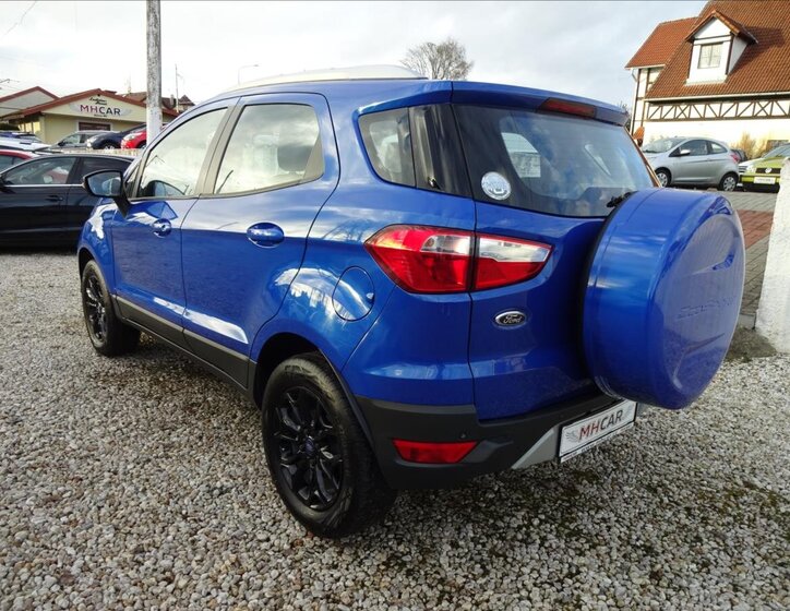 Ford EcoSport 5