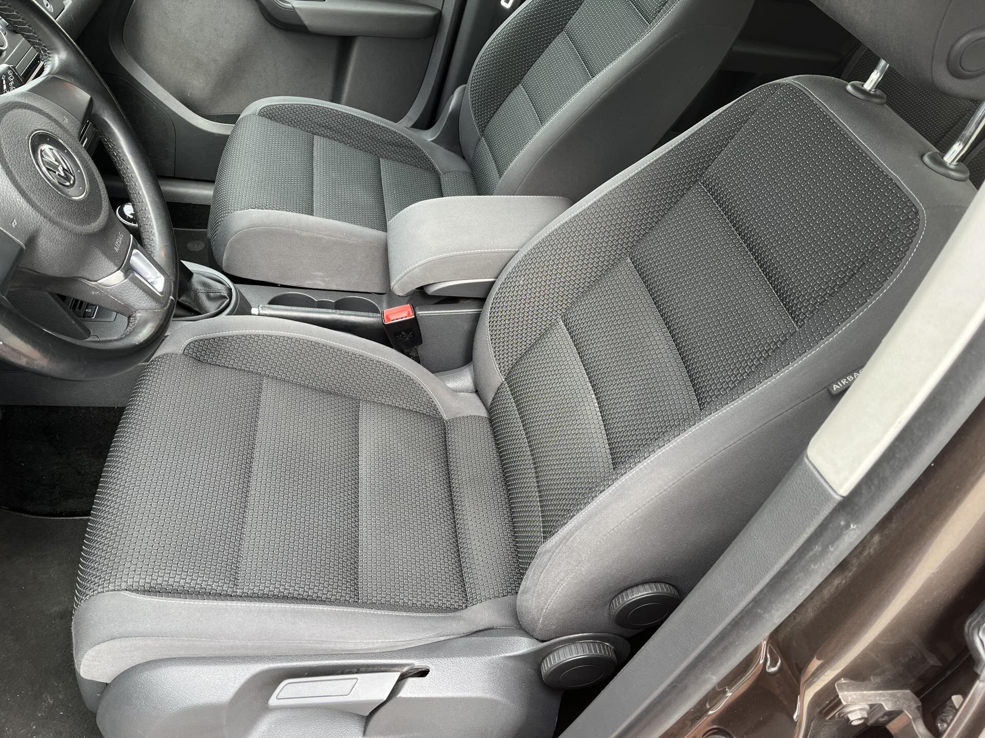 Volkswagen Touran Ostatní 1,2 l 77 kw