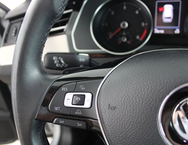 Volkswagen Passat 16