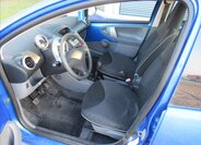 Peugeot 107 Hatchback 998,0 50 kw