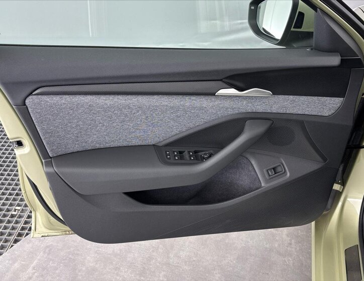 Škoda Superb Liftback 2,0 l 110 kw