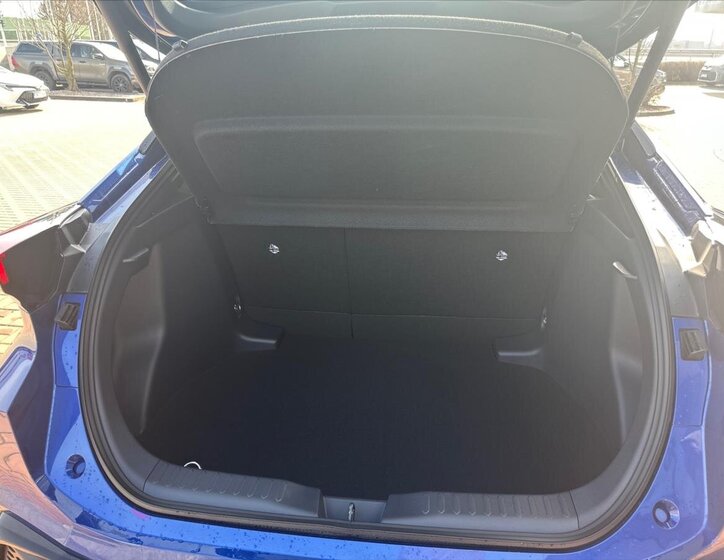 Toyota C-HR Hatchback 1,8 l 72 kw