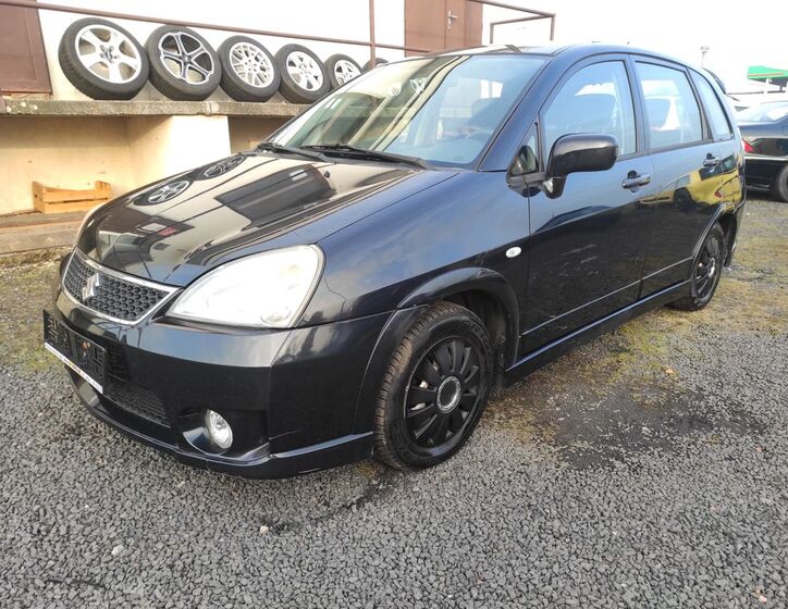Suzuki Liana 1