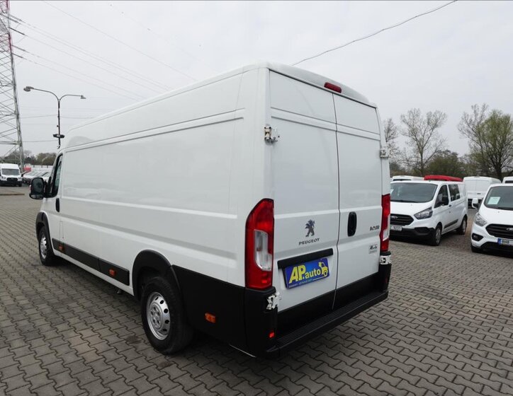 Peugeot Boxer Ostatní 2,2 l 121 kw
