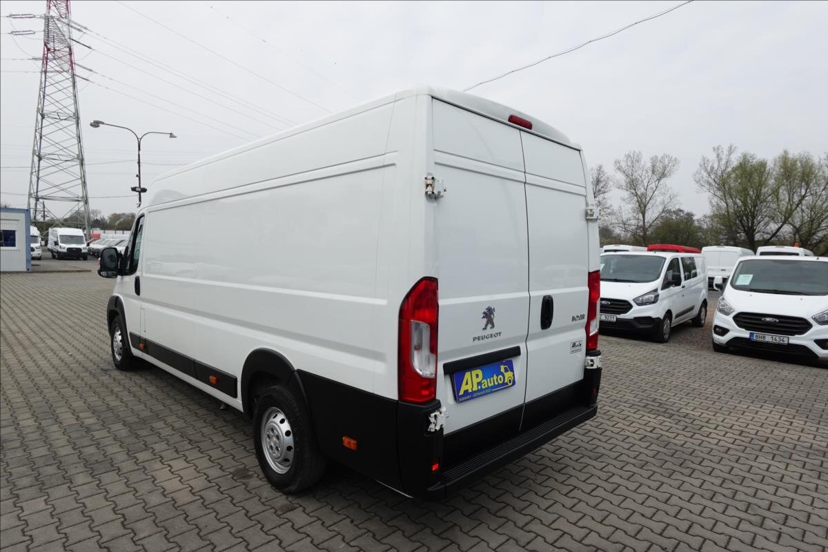 Peugeot Boxer Ostatní 2,2 l 121 kw