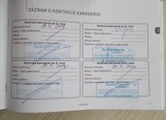 Mitsubishi Outlander SUV / Terénní 2,0 l 110 kw