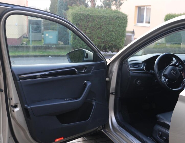 Škoda Superb Kombi 2,0 l 147 kw