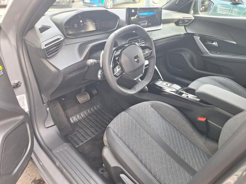 Peugeot 2008 SUV / Terénní 1,2 l 81 kw