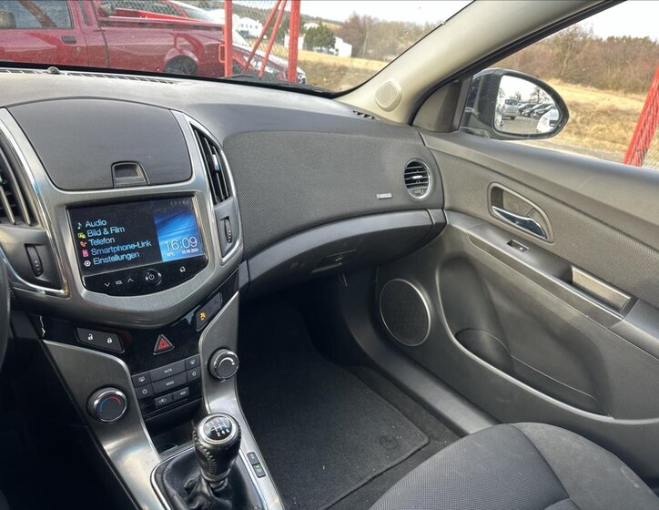 Chevrolet Cruze Kombi 1,7 l 96 kw