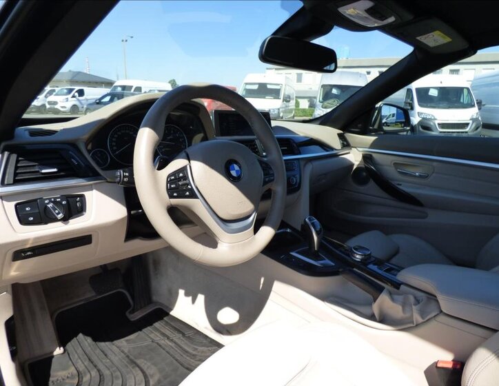 BMW Řada 4 Kabriolet 3,0 l 225 kw