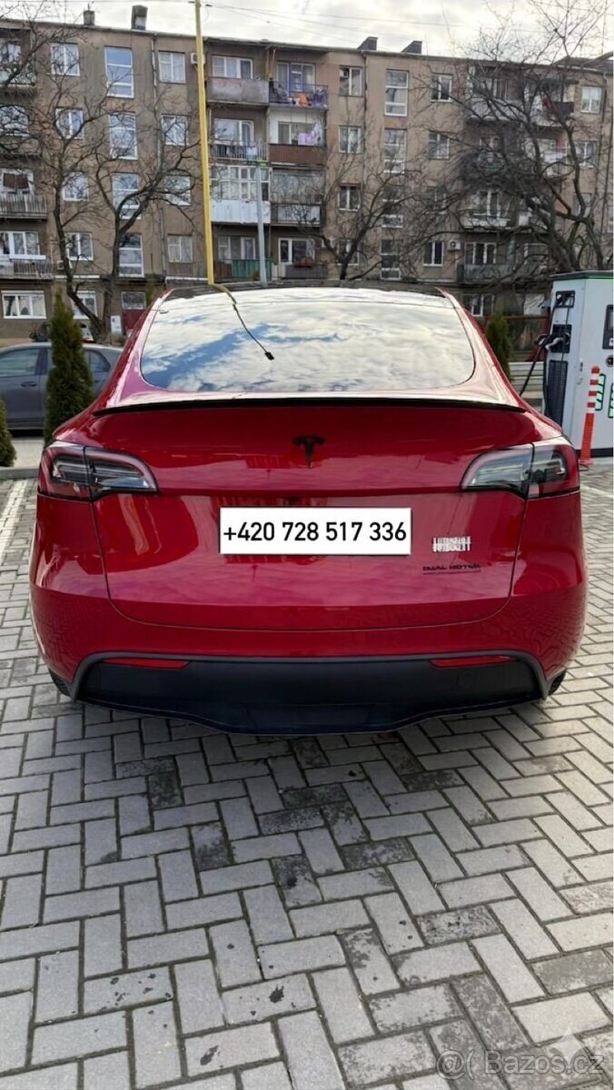 Tesla Model Y SUV / Terénní 0,0 255 kw