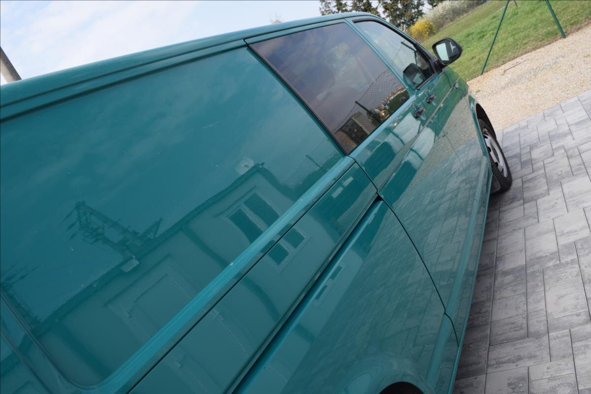 Volkswagen Transporter Kombi 2,0 l 110 kw