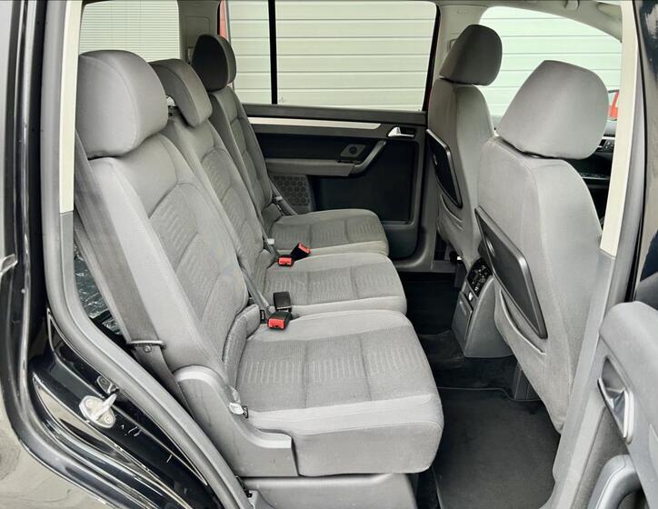 Volkswagen Touran 18