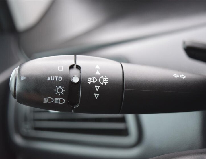 Peugeot 807 MPV 2,0 l 100 kw