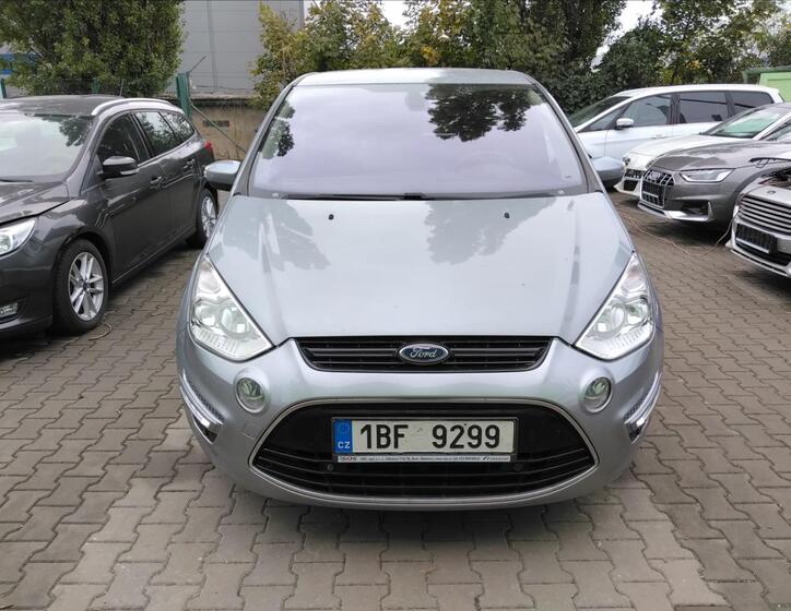 Ford S-MAX 5